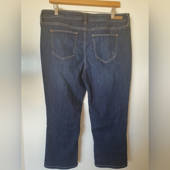 Jeanswest Denim Pedal Pusher Shorts Size 16 - Picture 2 of 4